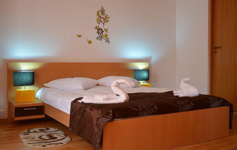 Aparthotel Zorilor Cluj-Napoca Ngoại thất bức ảnh