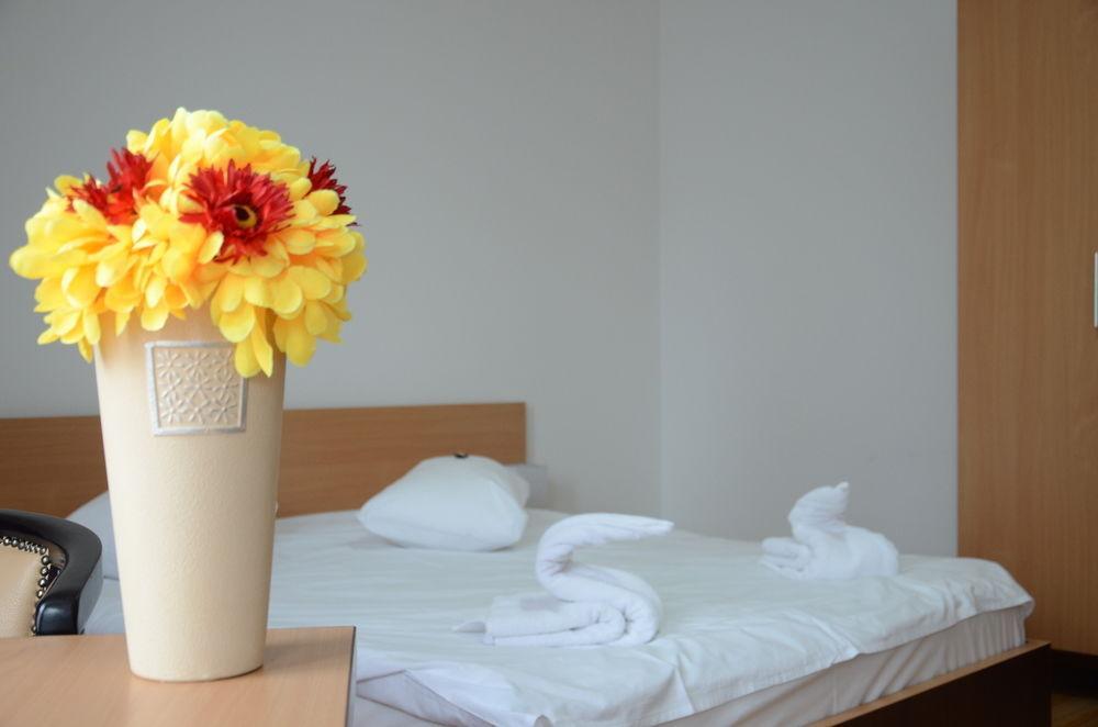 Aparthotel Zorilor Cluj-Napoca Ngoại thất bức ảnh
