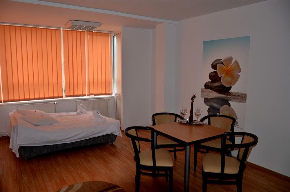 Aparthotel Zorilor Cluj-Napoca Ngoại thất bức ảnh