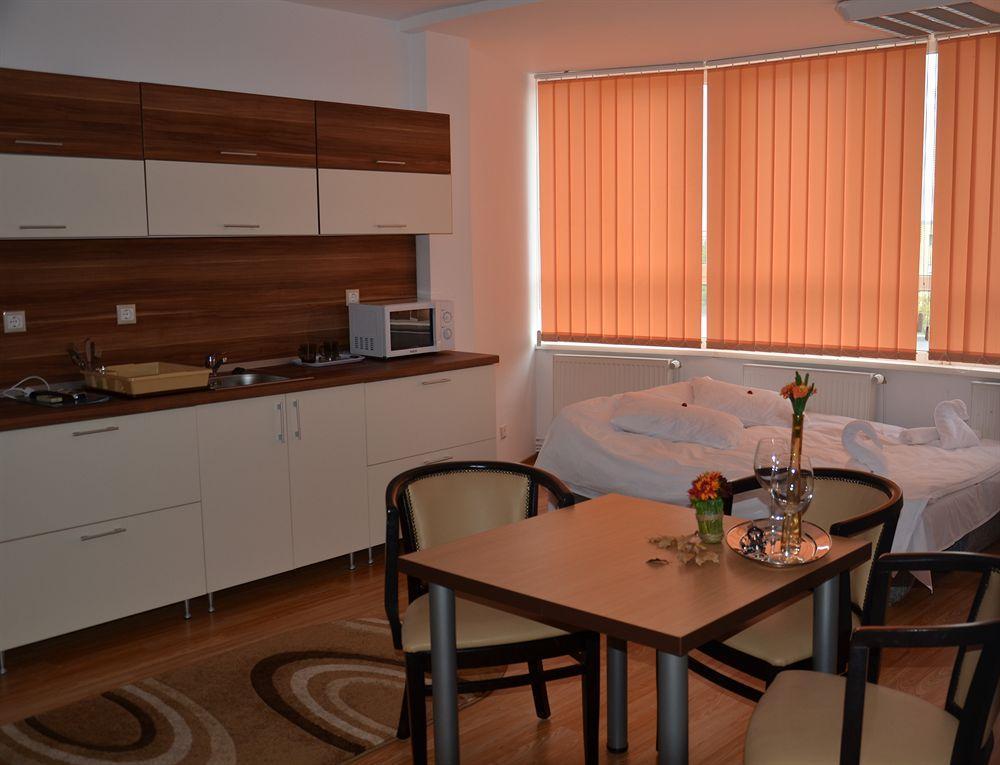 Aparthotel Zorilor Cluj-Napoca Ngoại thất bức ảnh