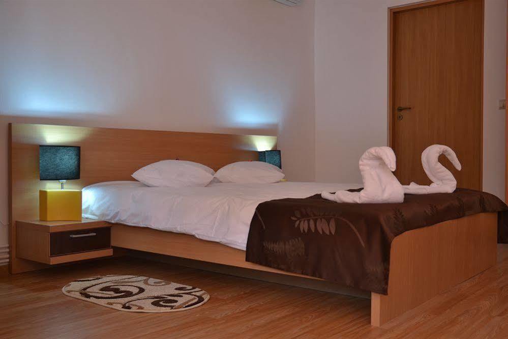 Aparthotel Zorilor Cluj-Napoca Ngoại thất bức ảnh
